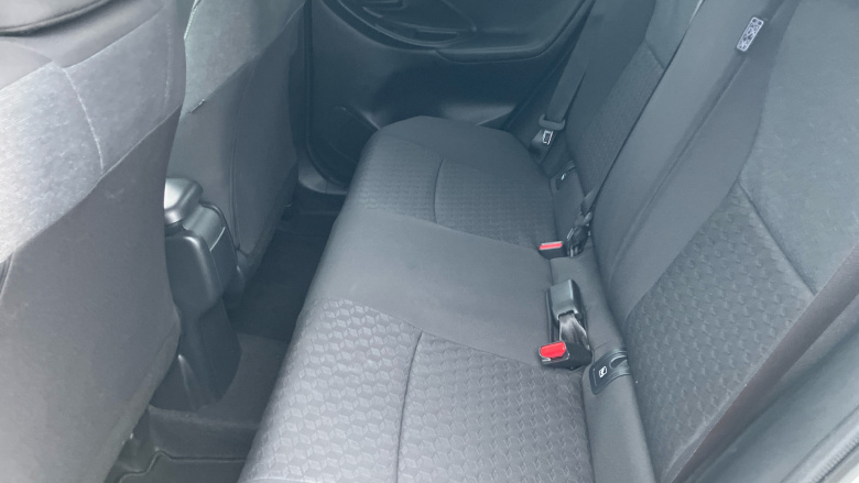 Toyota Yaris 1.5 Hybrid Design 5dr CVT Hybrid Hatchback